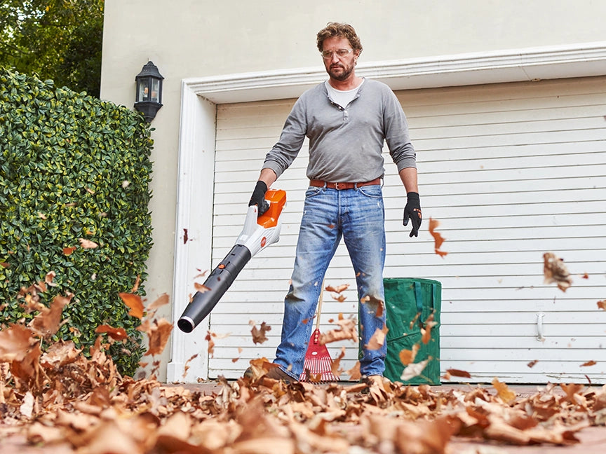 10 Essential Tools To Power Up Your Autumn Garden Cleanup