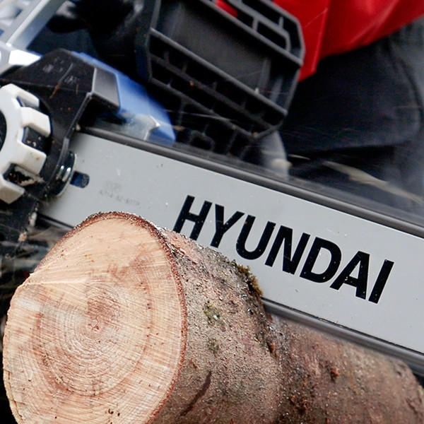 Hyundai HYC1600E 14 Corded Electric Chainsaw - 1600W